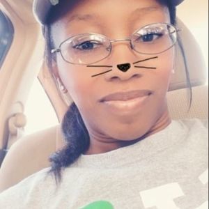 Meet your Posher, Nina